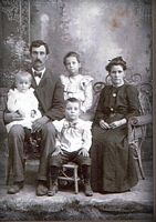 Sylvester_Family_web[1].jpg